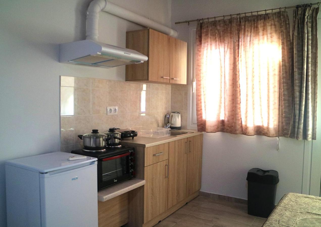 Christos Family Apartments Corfu  Exterior foto
